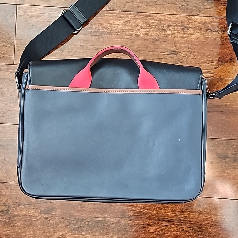 Coach Track Messenger In Colorblock Signature Canvas - Picture 3 of 13